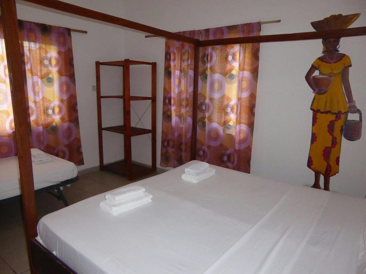 Sarawally Guesthouse Ampaya 외부 사진