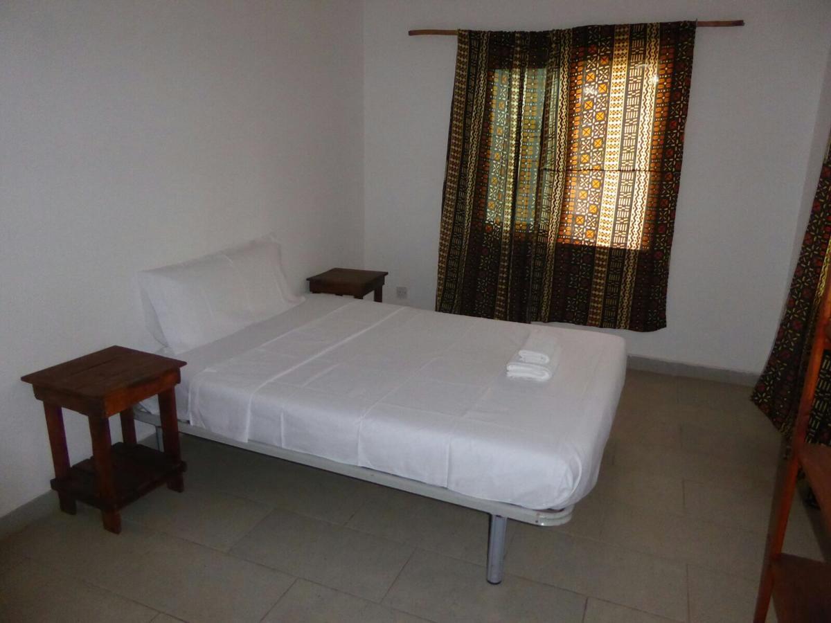 Sarawally Guesthouse Ampaya 외부 사진