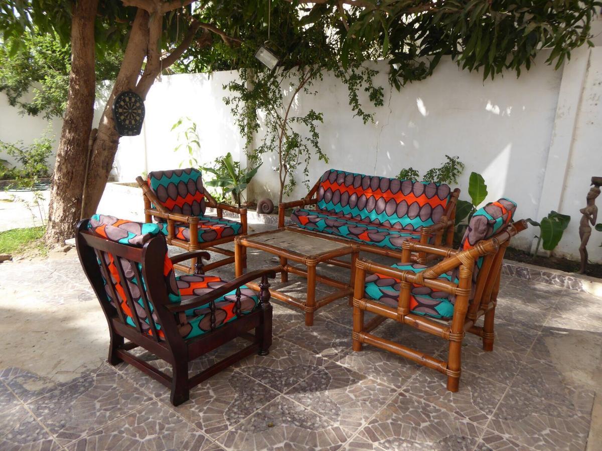 Sarawally Guesthouse Ampaya 외부 사진